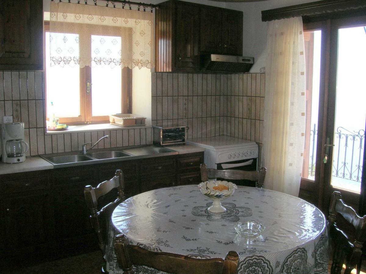 House Chrissa Apartment Mithimna Bagian luar foto
